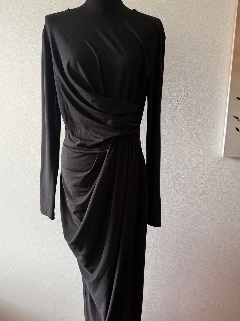 VENUS Black Long-Sleeve Draped Midi Dress